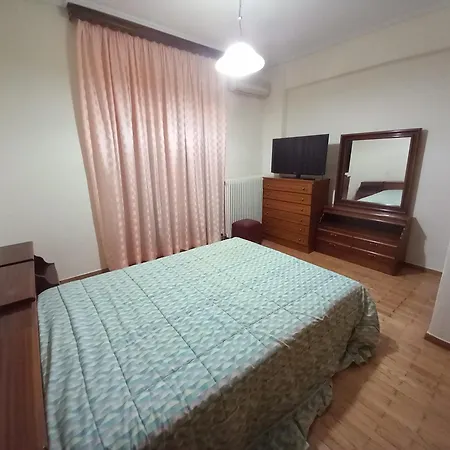 Κώστας Διαμέρισμα Τρίκαλα