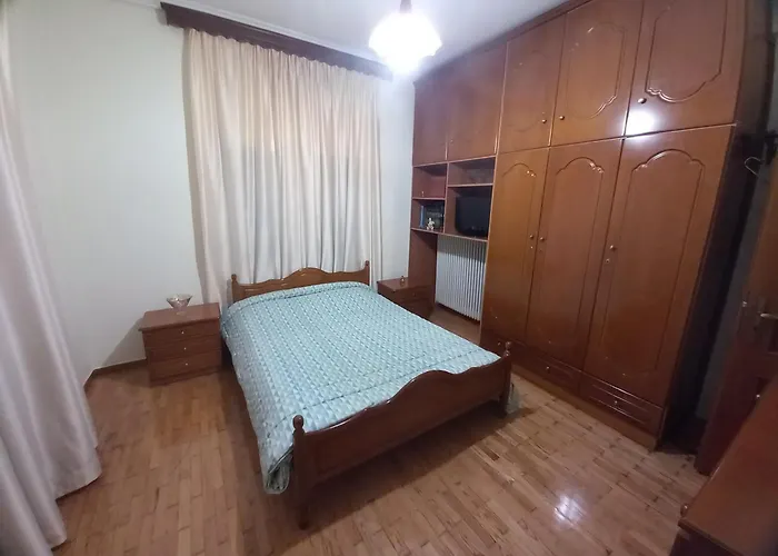 Κώστας Apartamento Tríkala